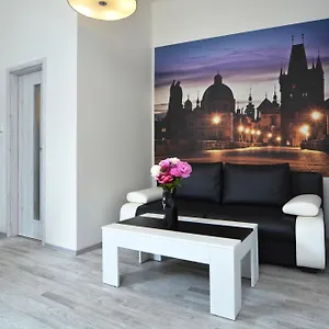  Apartamento Navratilova